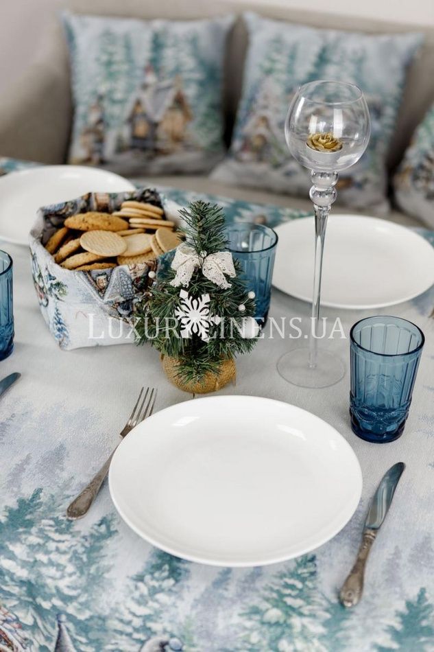 Новорічна гобеленова скатертина Казкові гноми ПРОВАНС, 135х140см 038444 38444 фото