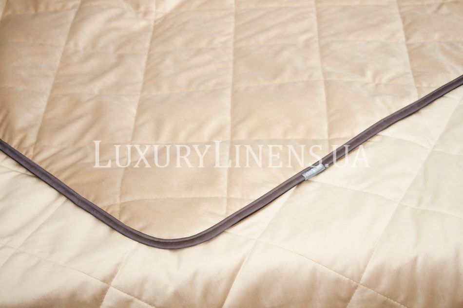 Стеганое покрывало Luxury Linens Beige/Chocolate 240x260 двухстороннее 771036 фото