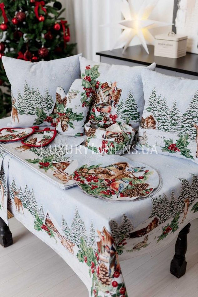 Новорічна гобеленова скатертина Squirrel ПРОВАНС, 135х140см 041753 41753 фото